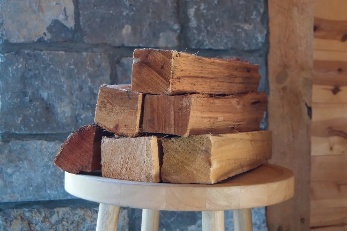 Efficient Heating and High Heat Output: The Hearth's Warm Embrace